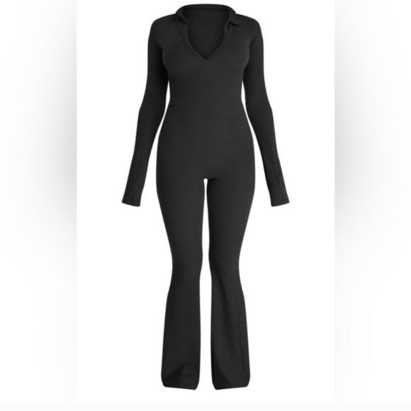 Pretty Little Thing Women’s Rib Collar Flare Leg Jumpsuit Size 8 NWT - Picture 4 of 5